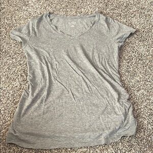 Gray Isabel maternity t shirt size medium